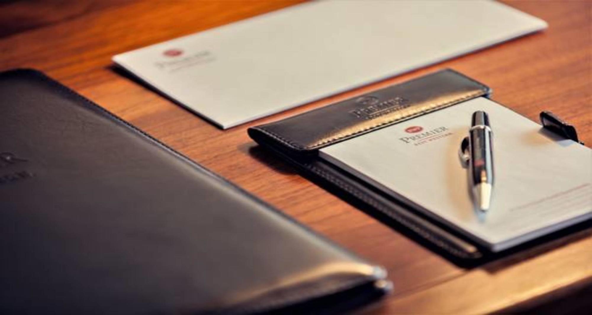 Al Ahsa Grand Serviced Apartment 胡富夫 外观 照片 A pen and a notebook