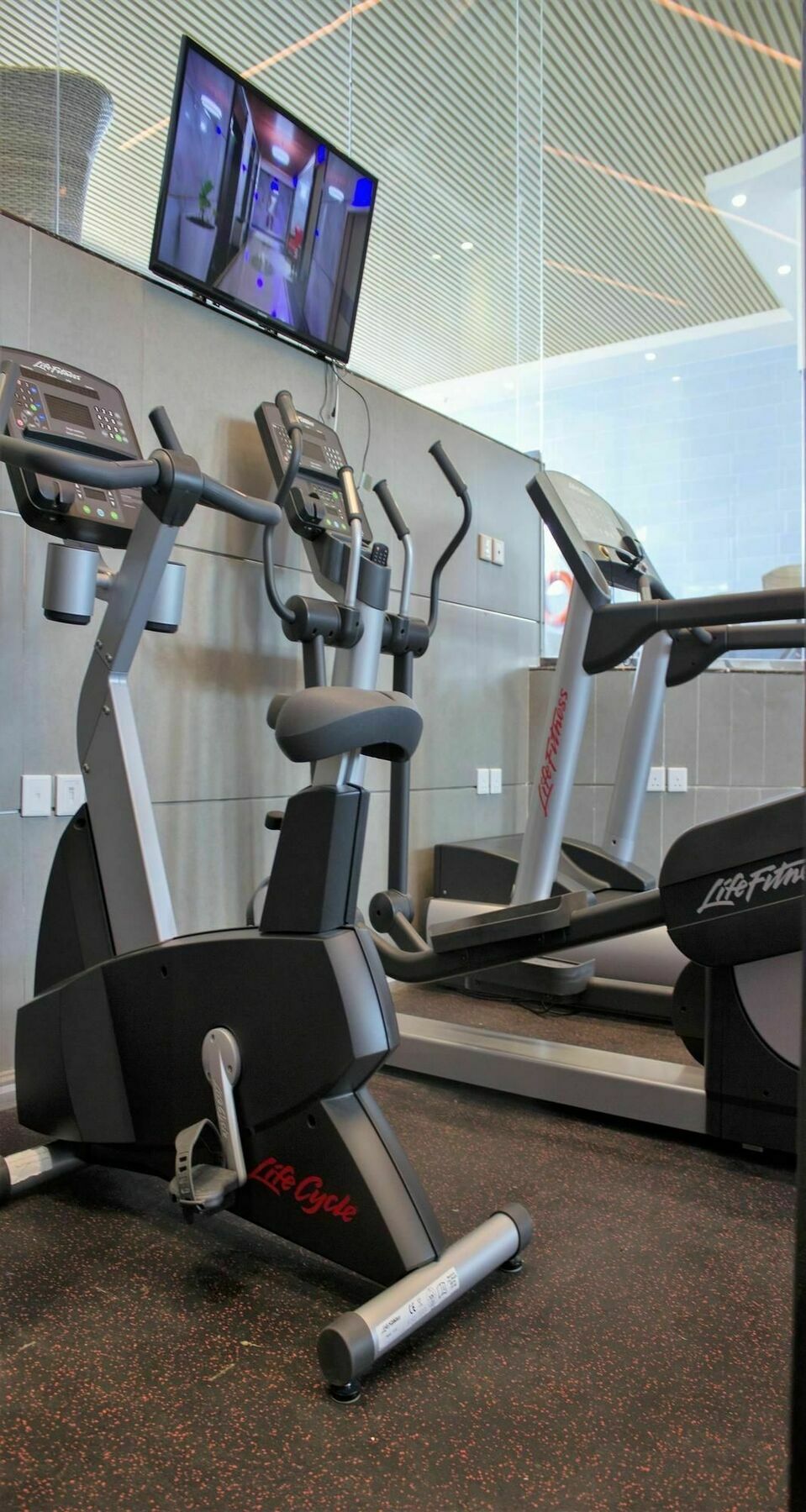 Al Ahsa Grand Serviced Apartment 胡富夫 外观 照片 Elliptical trainer