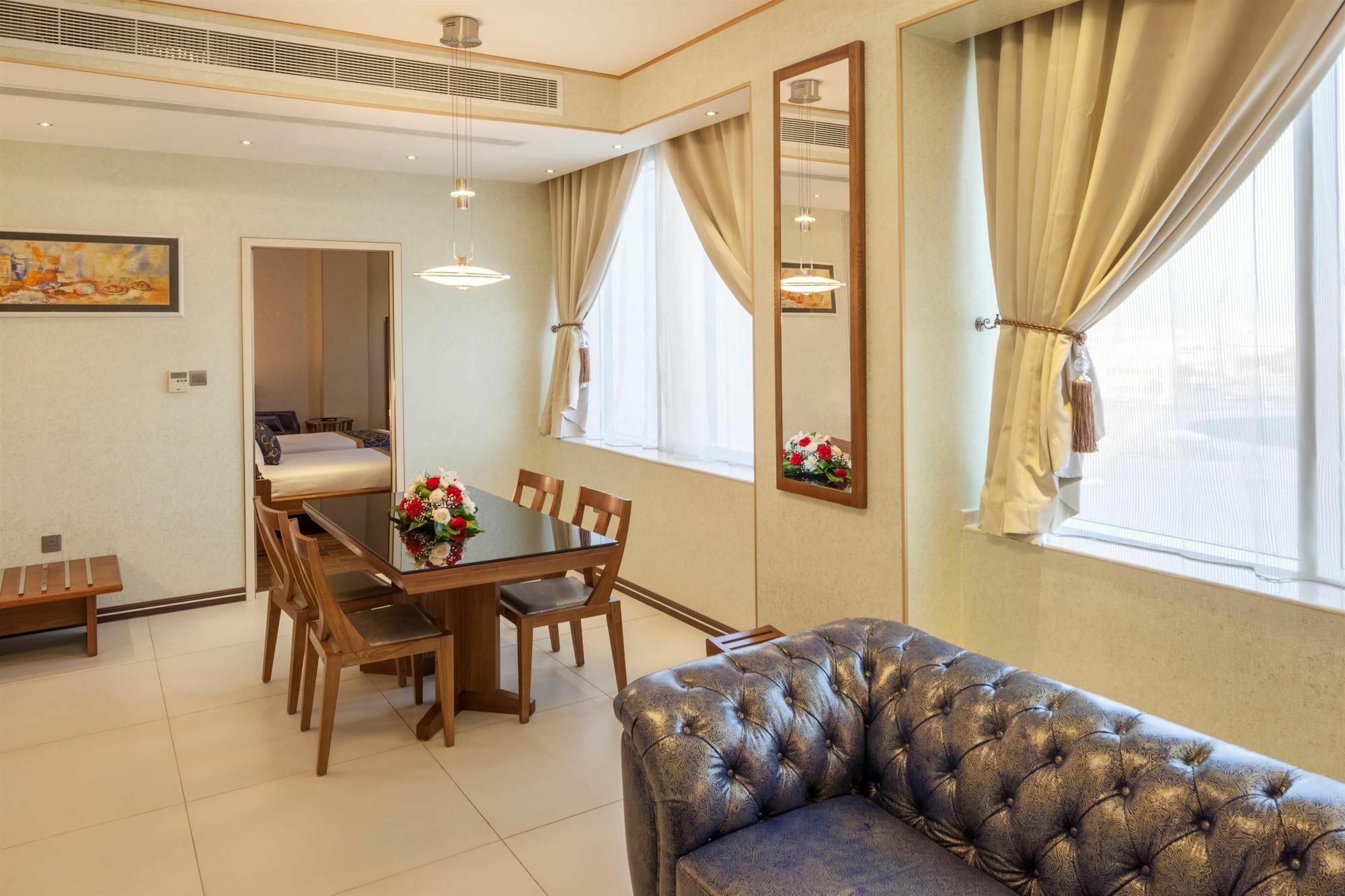 Al Ahsa Grand Serviced Apartment 胡富夫 外观 照片 A suite at the hotel
