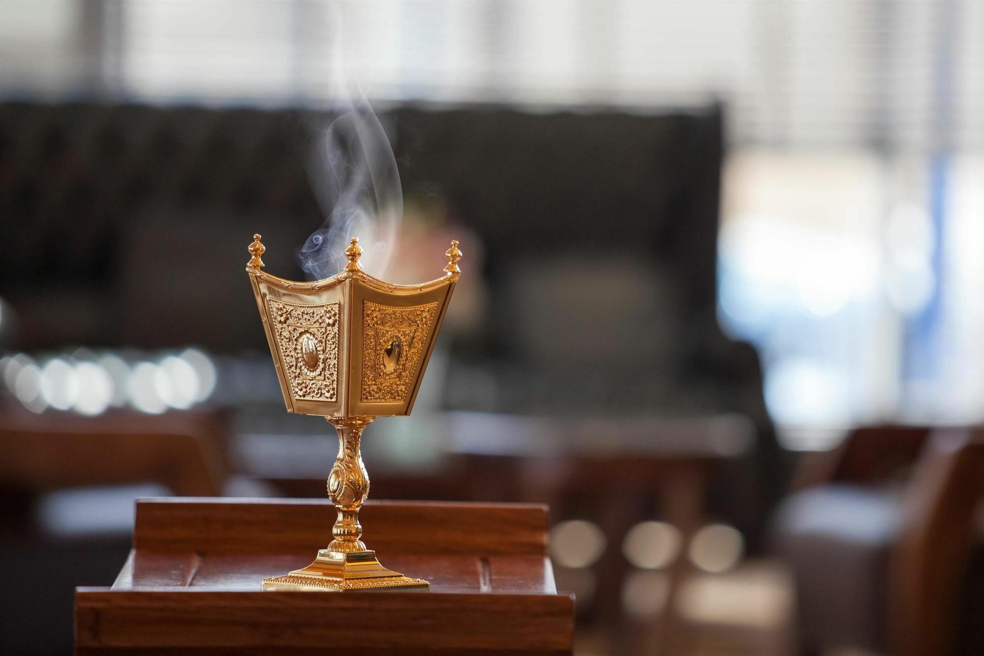 Al Ahsa Grand Serviced Apartment 胡富夫 外观 照片 Incense burning in a censer