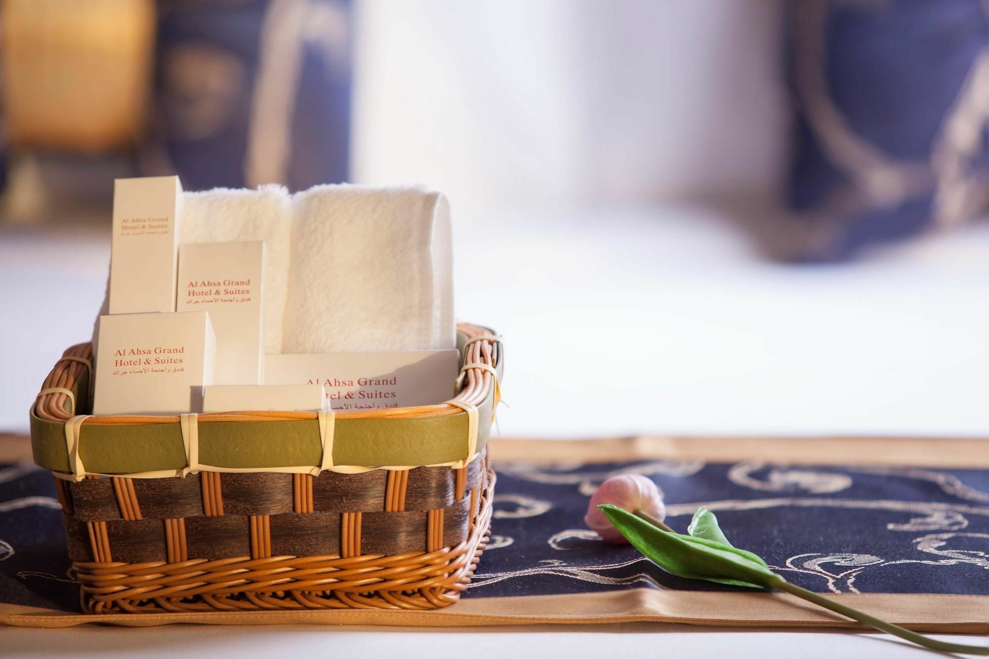 Al Ahsa Grand Serviced Apartment 胡富夫 外观 照片 A basket of tea bags