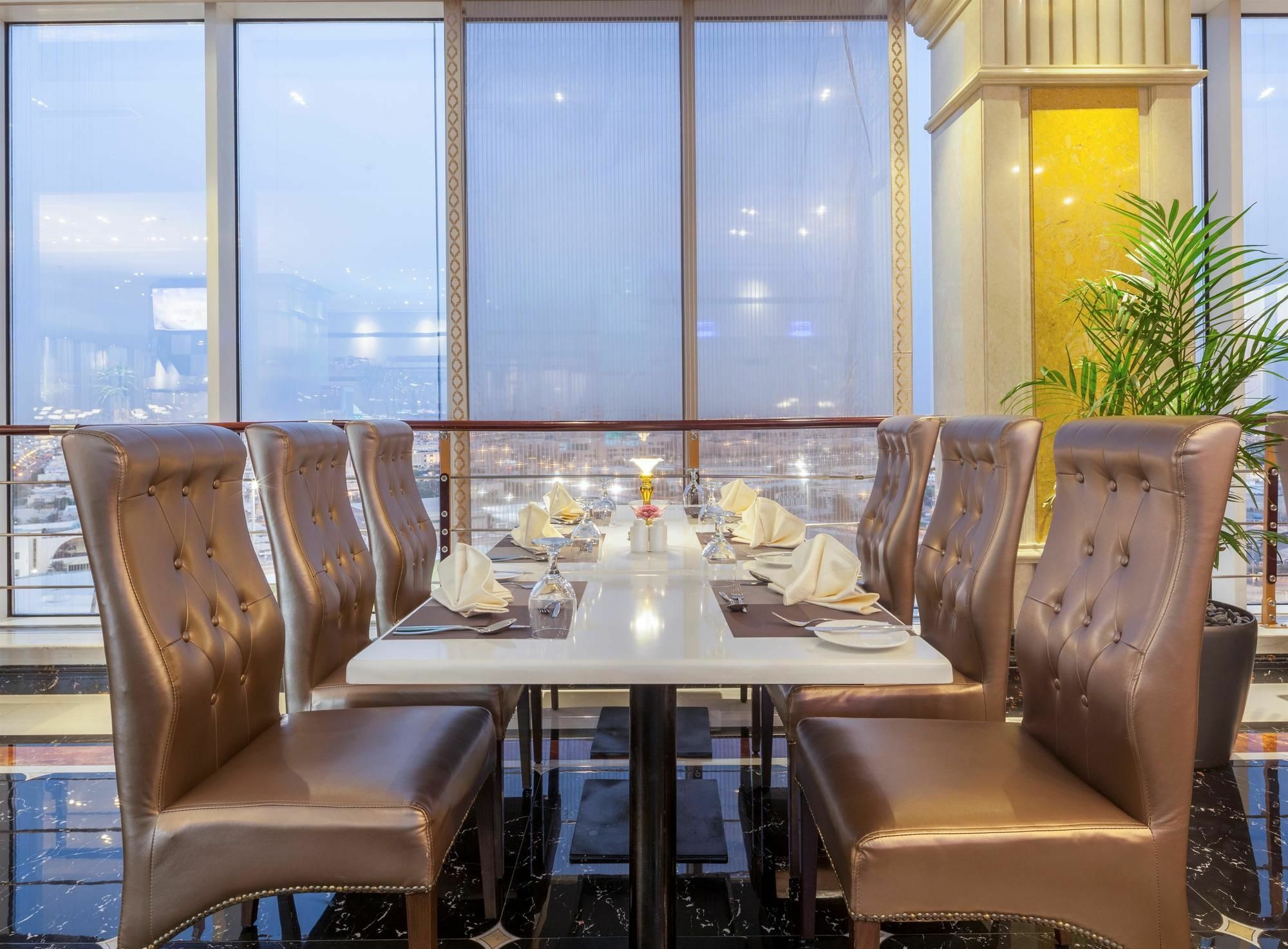 Al Ahsa Grand Serviced Apartment 胡富夫 外观 照片 The restaurant
